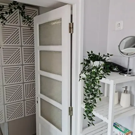 White Swell By Sitio Da Ναζαρέ