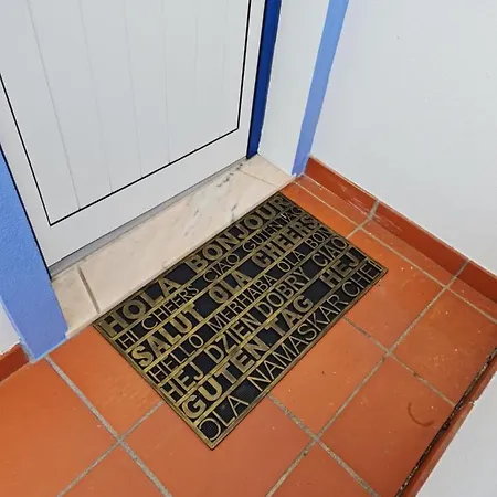 White Swell By Sitio Da Nazaré