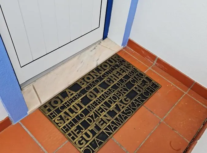 White Swell By Sitio Da ナザレ